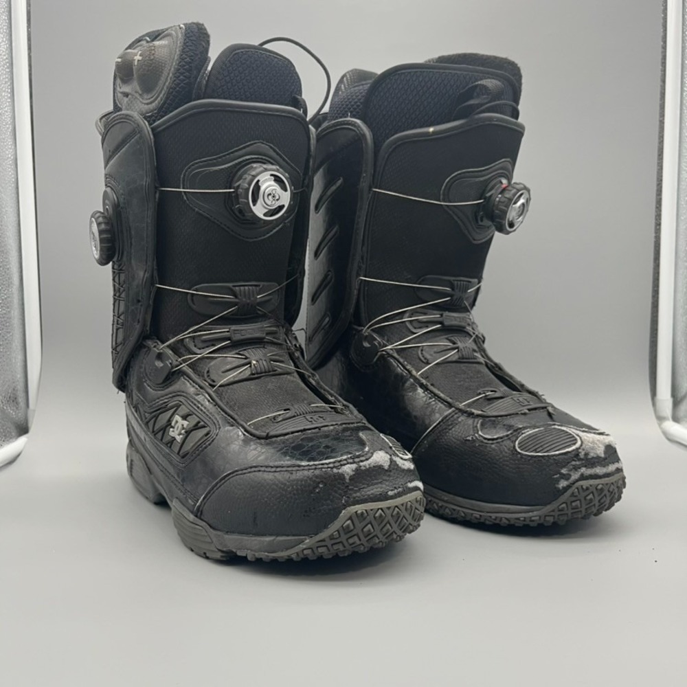 DC Core Allegiance Snowboarding Boots Size 9.5 Mens